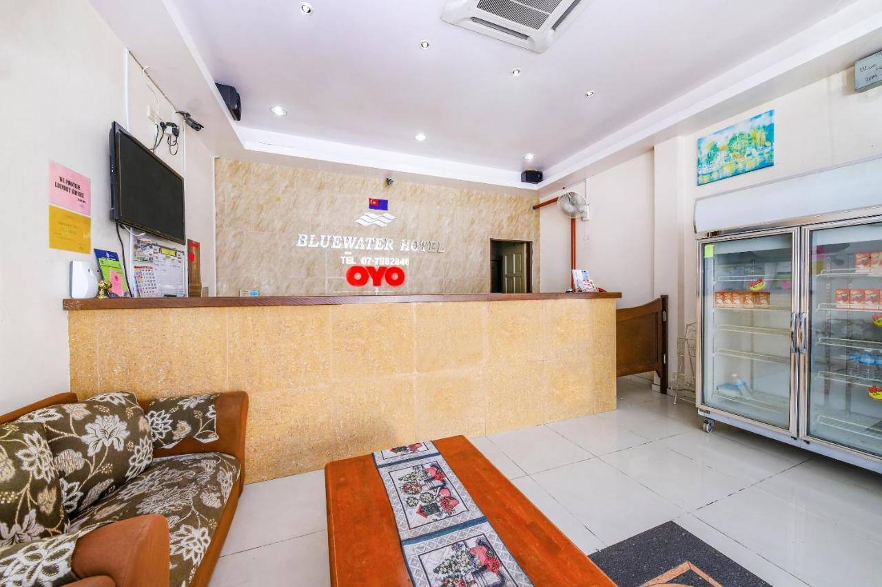 Отель Oyo 89763 Bluewater Мерсинг Экстерьер фото