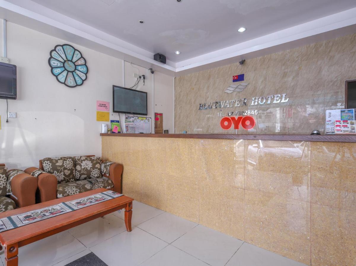 Отель Oyo 89763 Bluewater Мерсинг Экстерьер фото